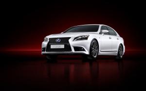 Lexus LS600h F-Sport 2013 года